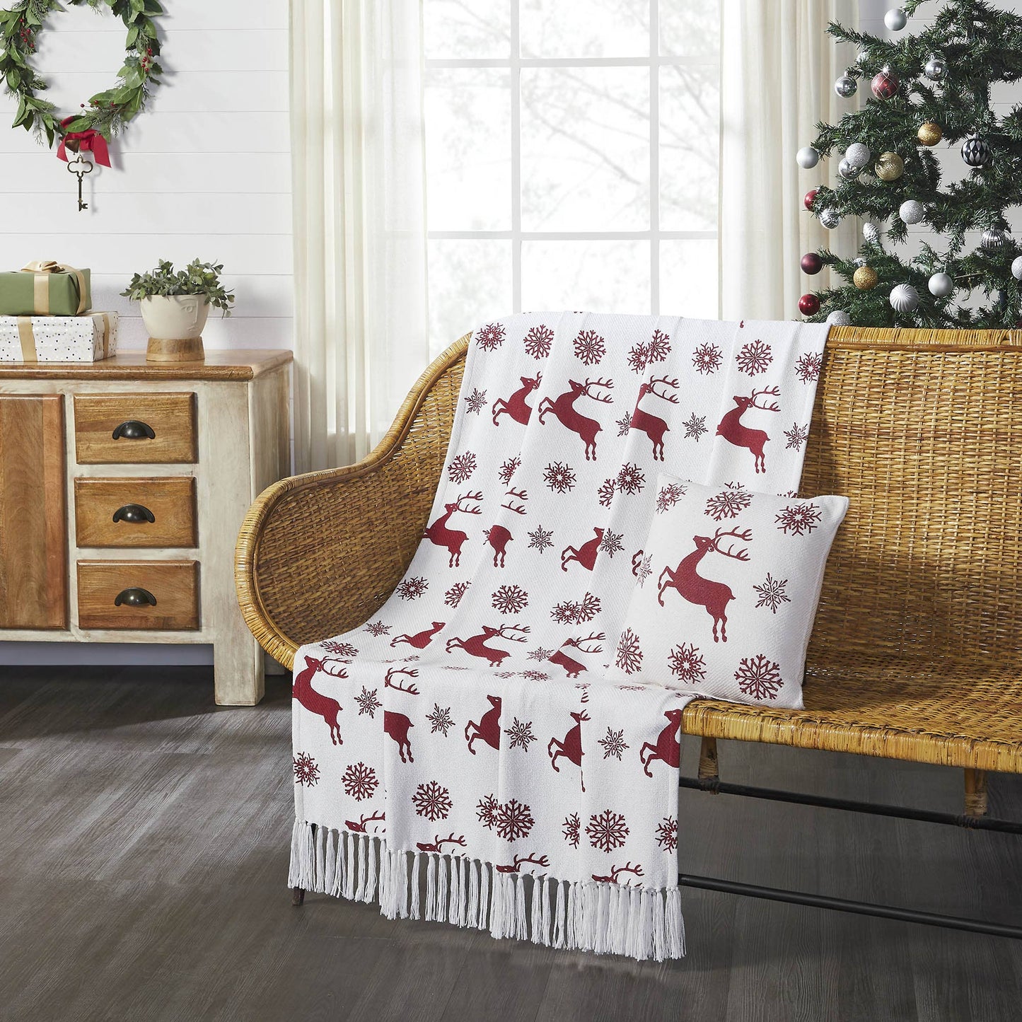 Scandia Snowflake Red White Woven Throw